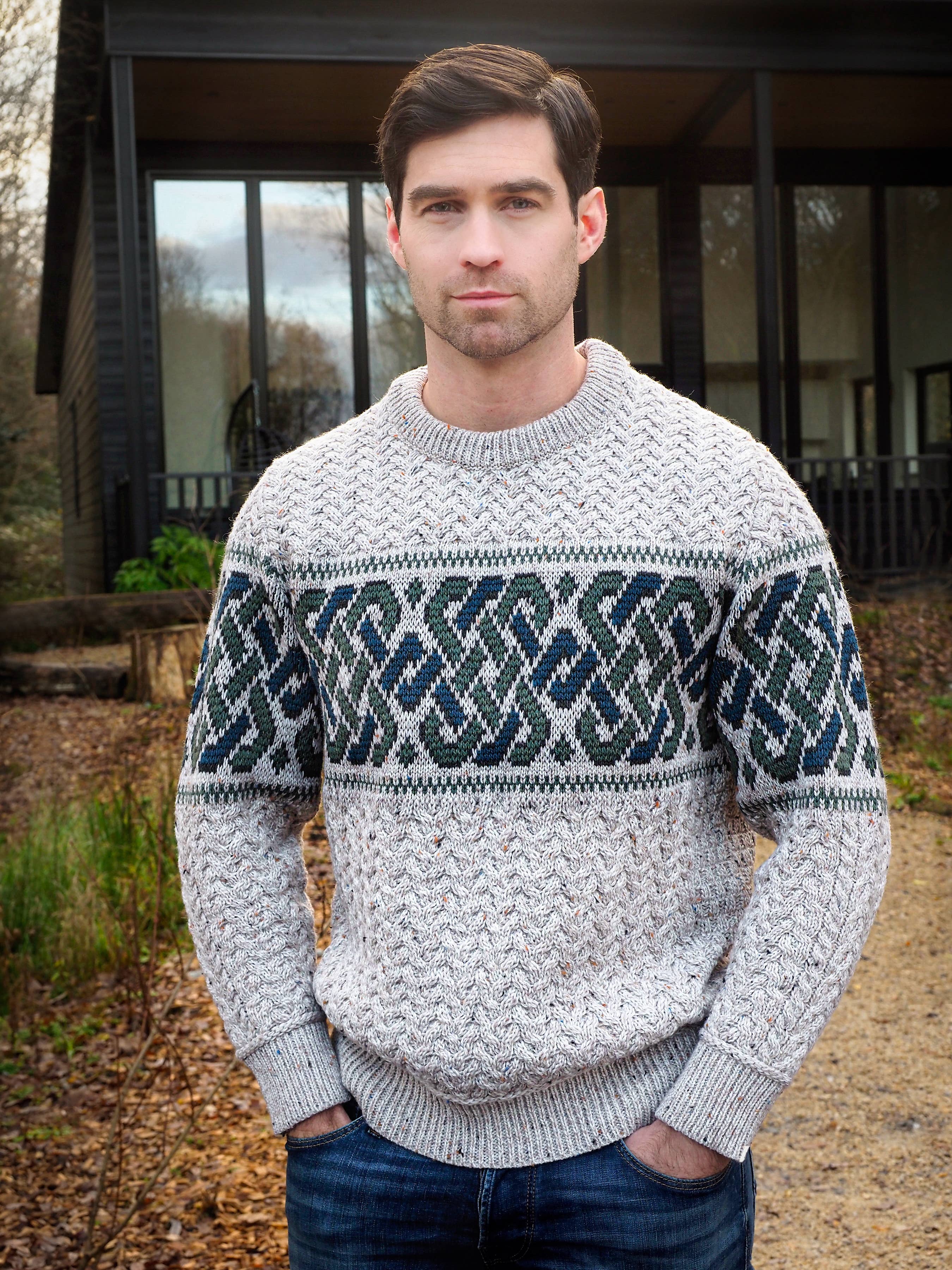 Aran Crafts - Wholesale Knit Sweater - Unisex - UNISEX JACQUARD CREW NECK SWEATER C5349
2