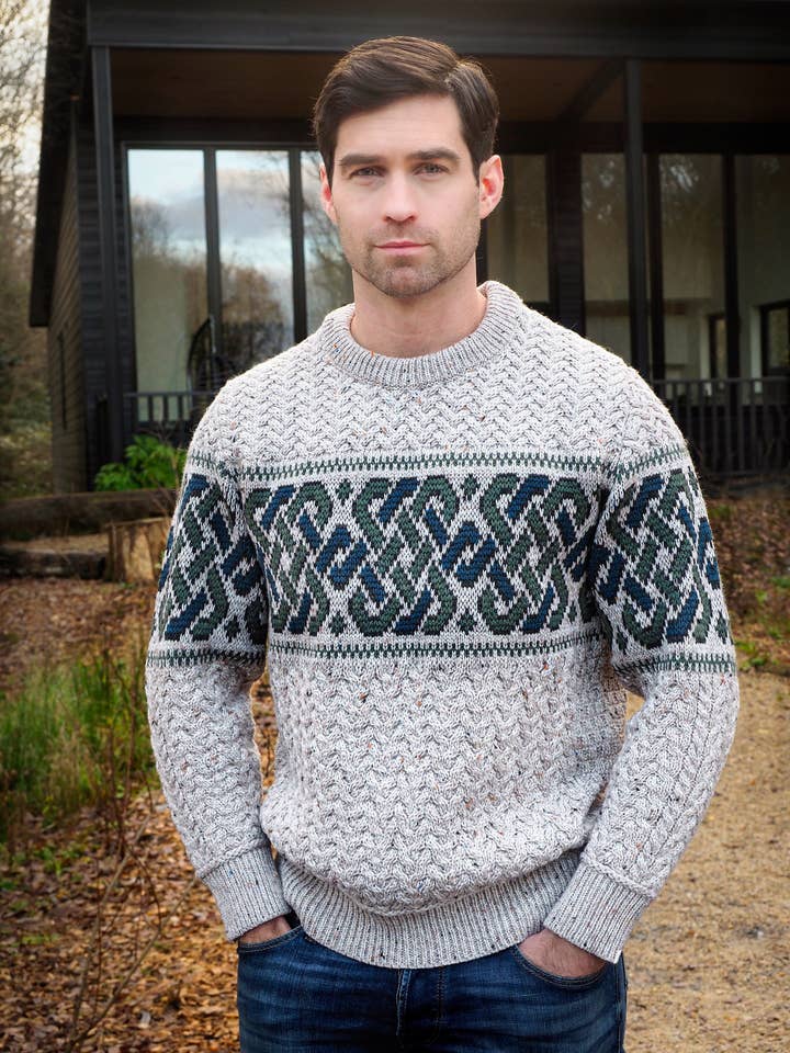 Aran Crafts - Wholesale Knit Sweater - Unisex - UNISEX JACQUARD CREW NECK SWEATER C5349
2