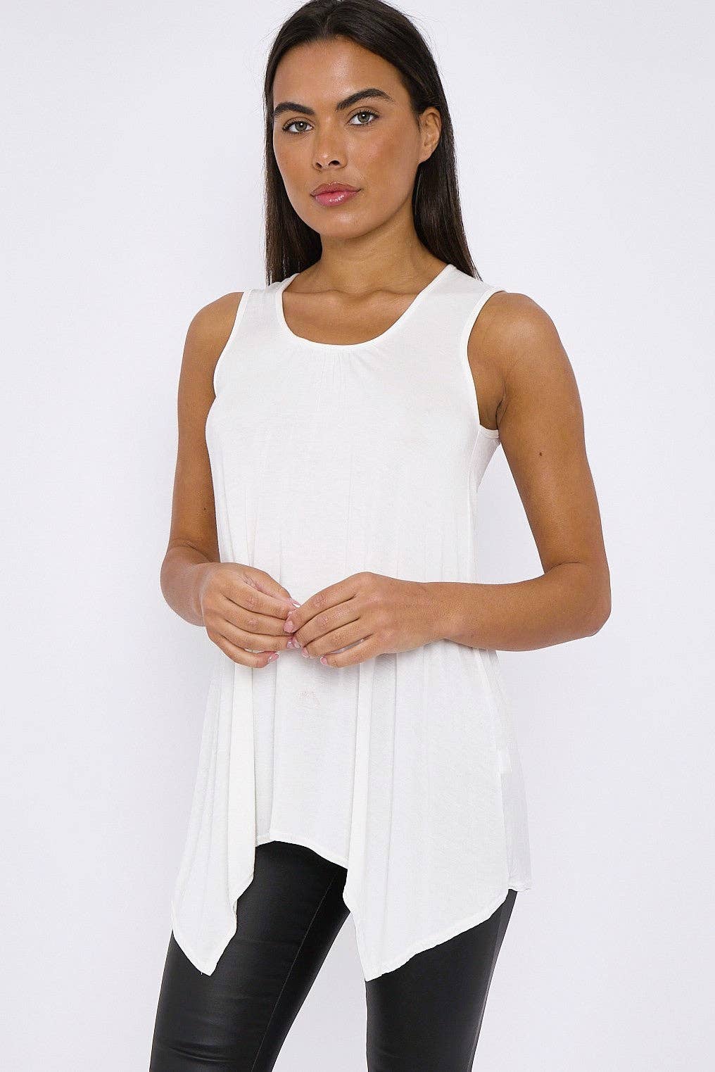 Aftershock London – wholesale Tunic – Women’s – White Sleeveless Top With Asymmetric Hem1