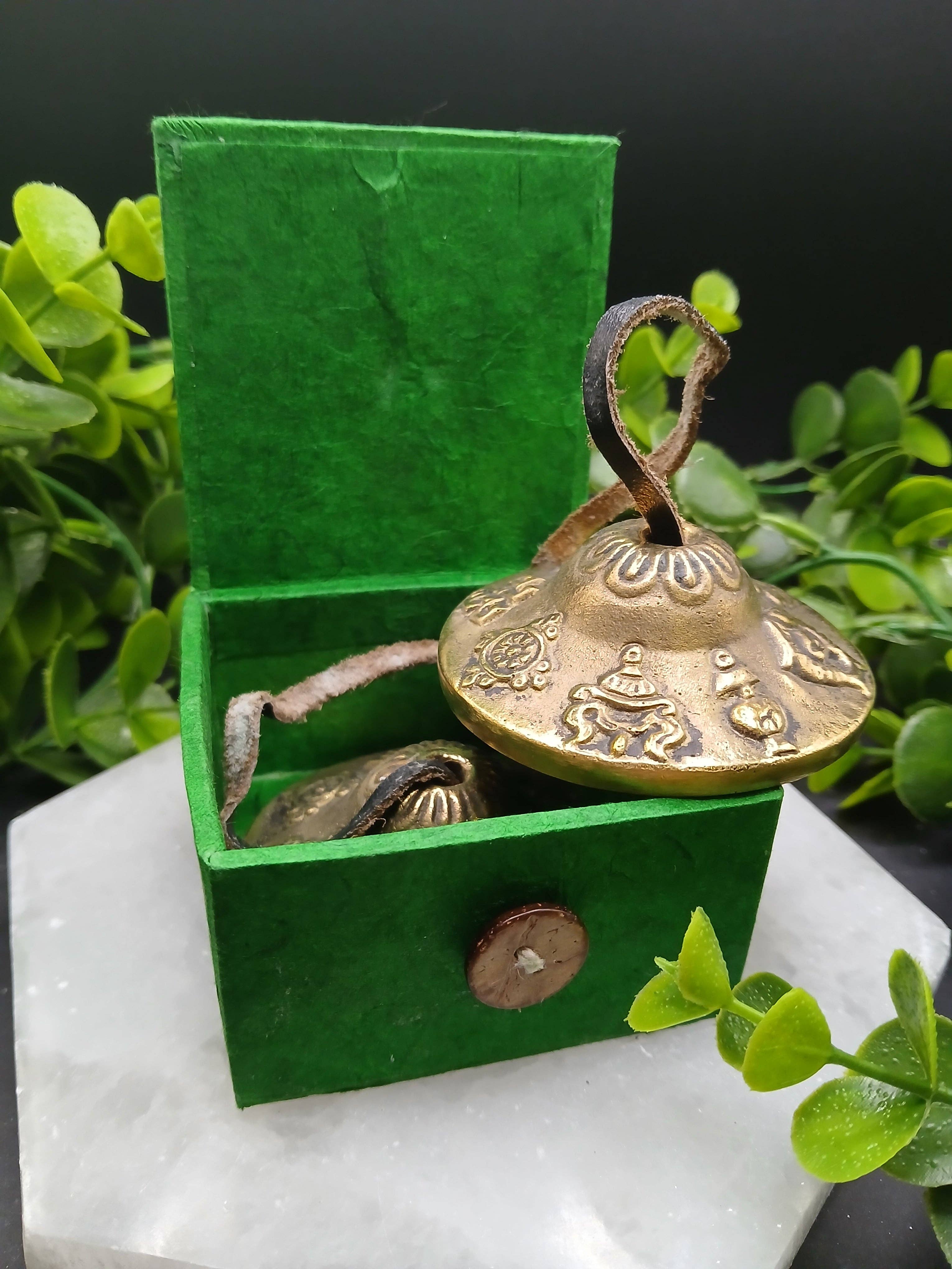 Moonbeam Healing – wholesale Meditation supplies – Tibetan Tingsha 1.5" in Gift Box1