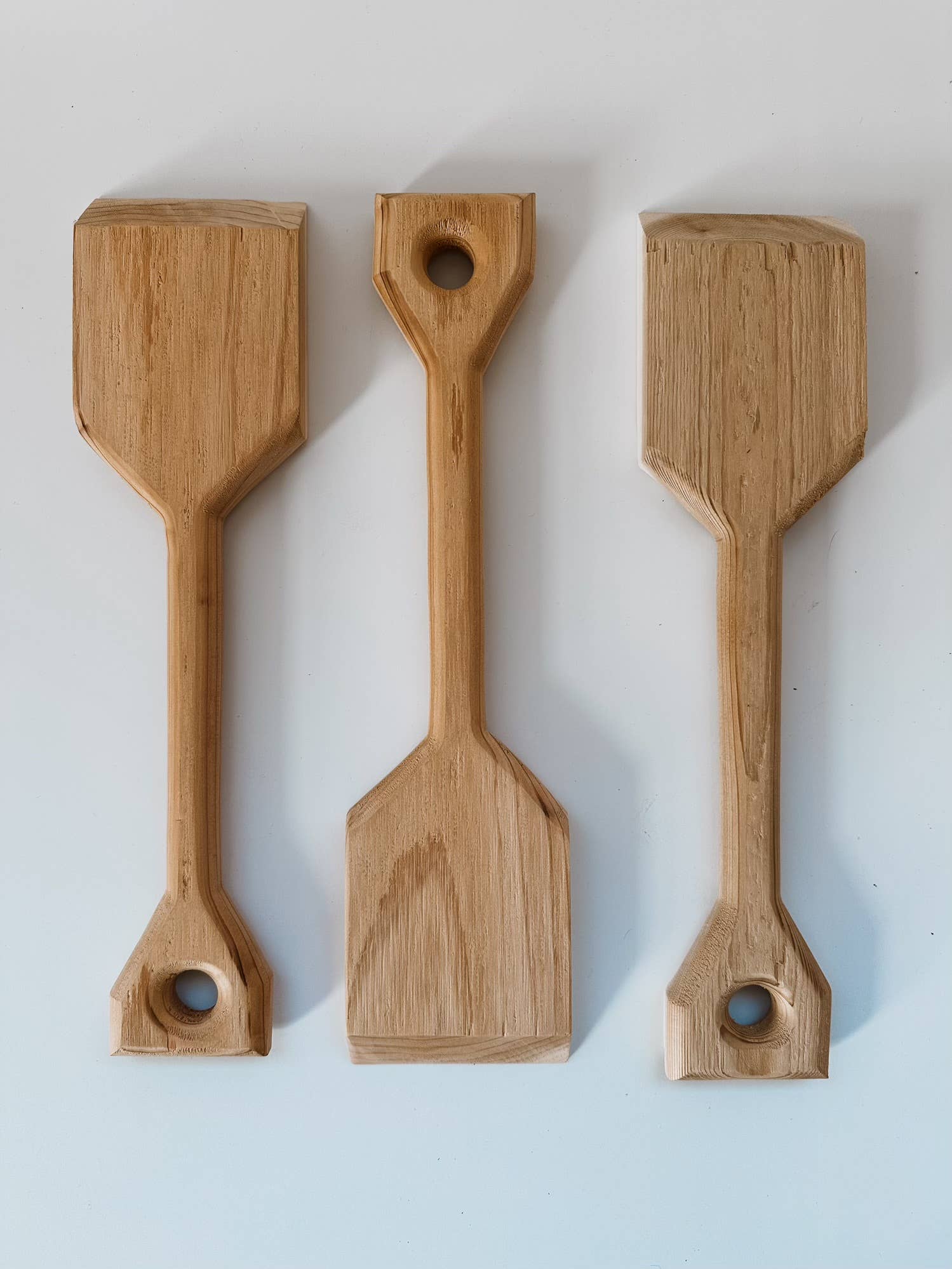 Heartland Designs - Wholesale Outdoor Grill Tools - Cedar I BBQ Grill scraper | Grill Master Gift2