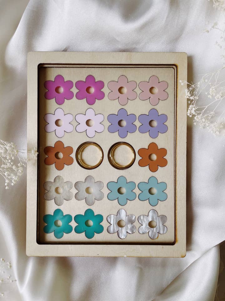 Daisy Hoop Gift for wholesale by Bezalel and Co