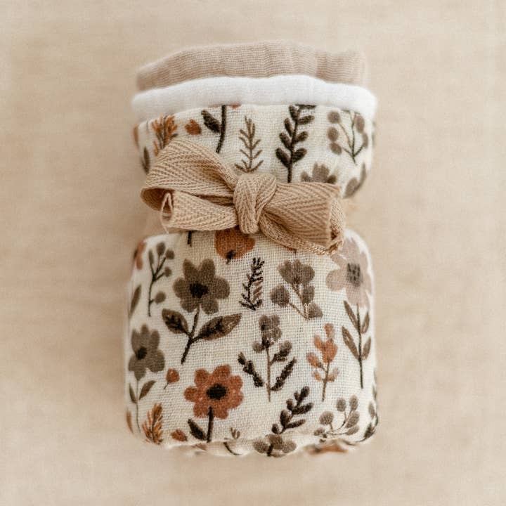 PETITE EvelinaApparel - Wholesale Burp Cloth Set - Baby - Muslin Burp cloth set / Ditsy Floral0