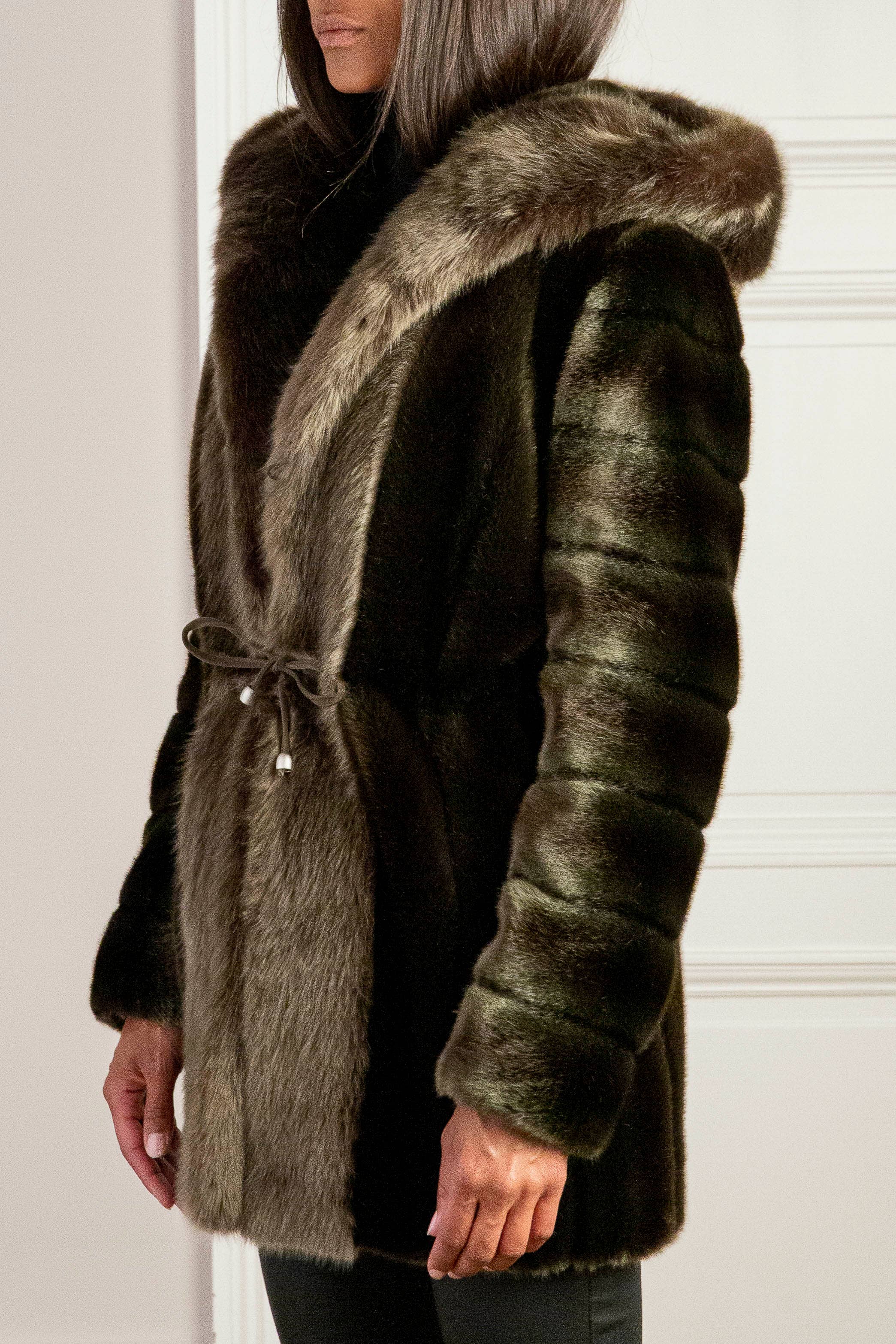 FAZ - Vente Manteau en fourrure/fausse fourrure – femme - Manteau Skate Moss kaki à capuche en fausse fourrure1