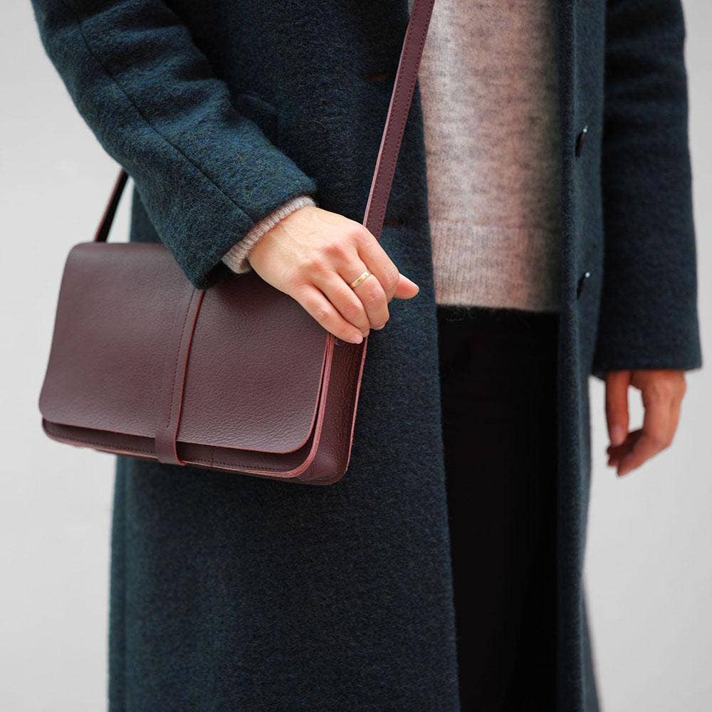 Keecie – Engroshandel Skuldertaske – til kvinder – Skuldertaske Off Duty i aubergine3