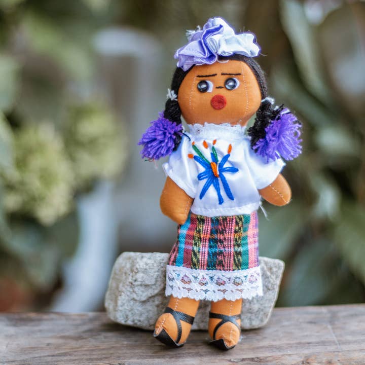 Tipico Tico - Wholesale Doll - Kids - Guatemalan Mayan Doll