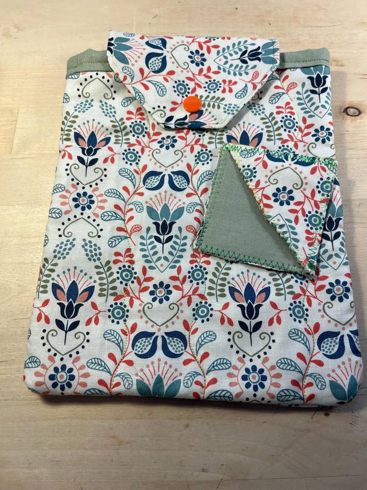 Book Sleeve and Bookmark Set for wholesale by House of Beeves