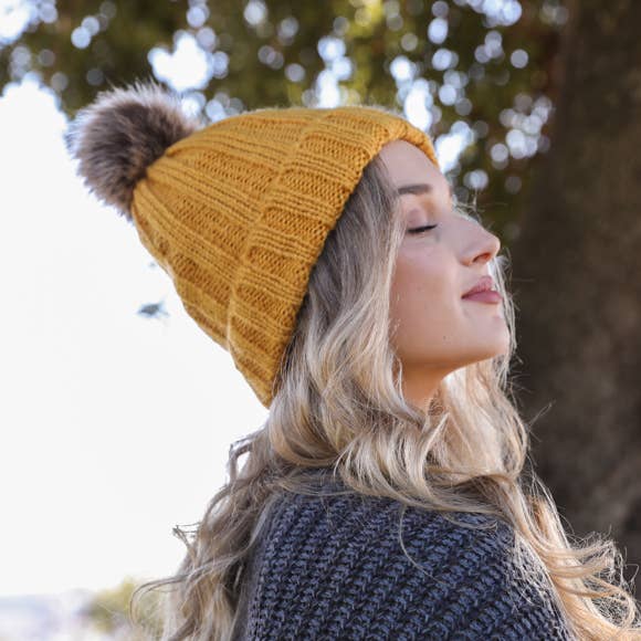 Leto Accessories - Wholesale Beanie - Women's - Winter-Ready Ribbed Faux Fur Beanie 🧶 – Wholesale Supplier12