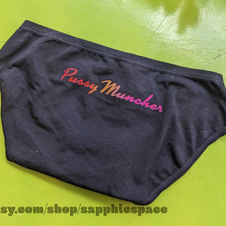 Sapphic Space - Wholesale Underwear - Women's - Pussy Muncher Panty