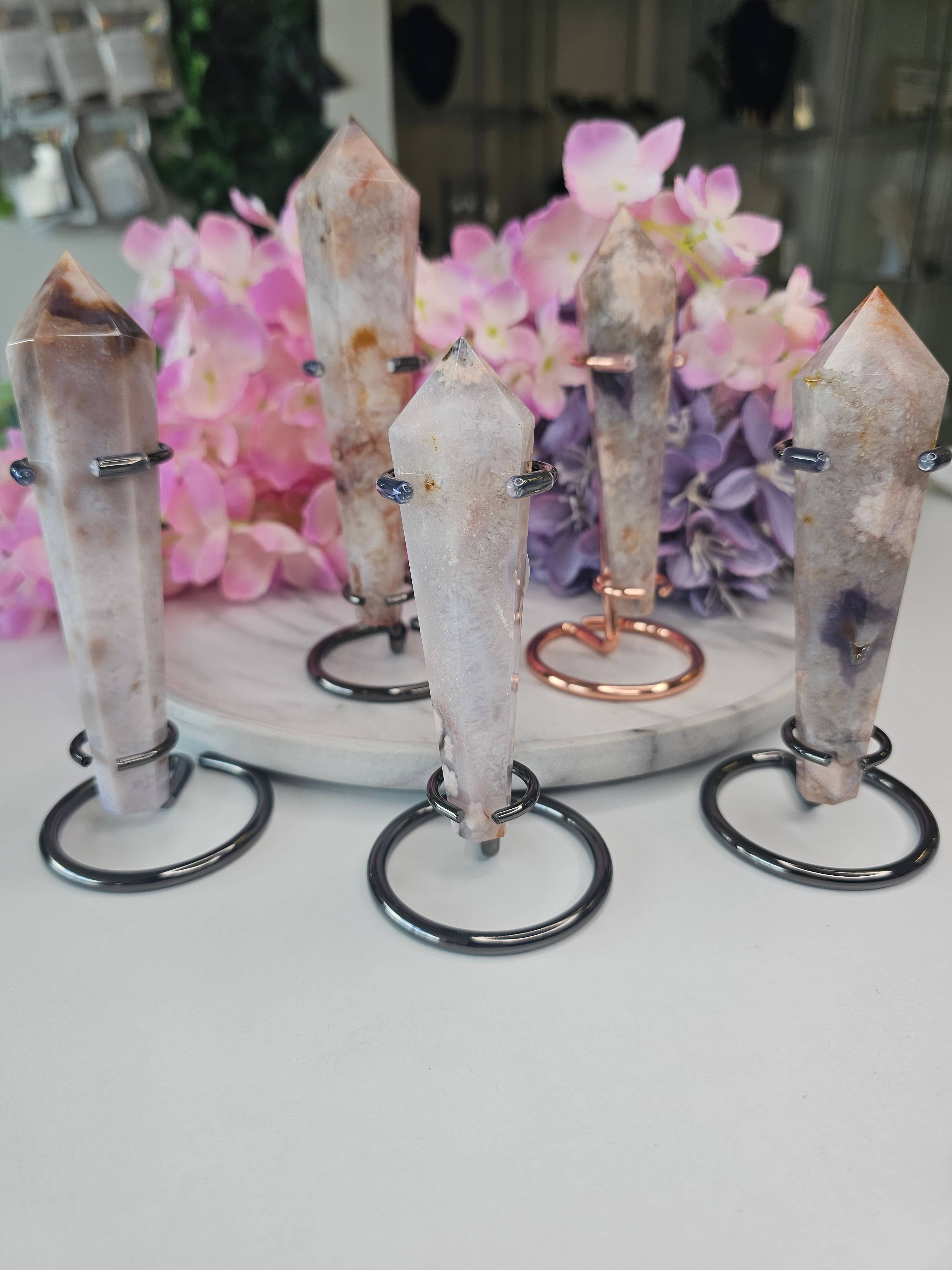 Crystal Cove Minerals – Großhandel Spiritueller Stein/Kristall – Flower-Achat Zauberstäbe mit Ständern11