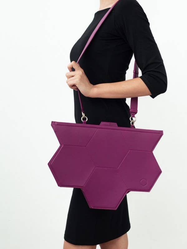 El Panal - Violet pour la vente par NATALIA BERILO