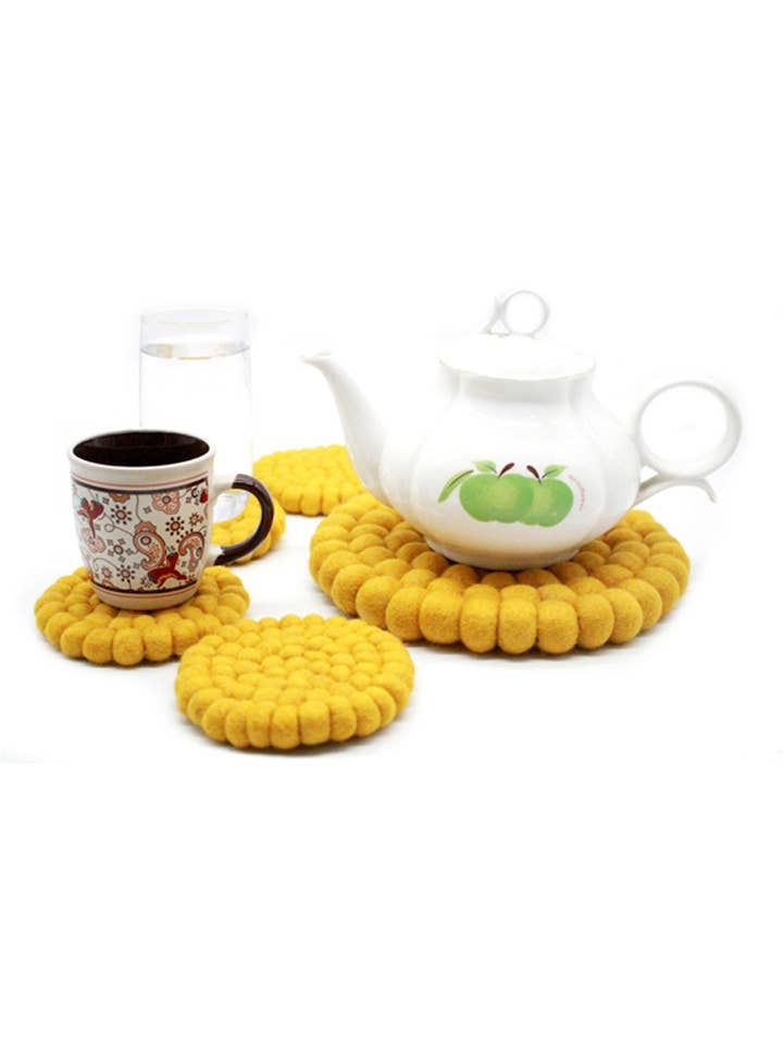 Gelbes Filz-Untersetzer- und Untersetzer-Set für den Großhandel von Woollyfelt