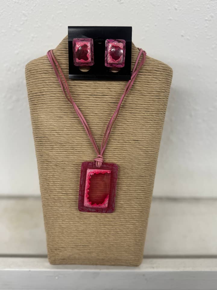LEATHER PINK WITH RESIN RECTANGULAR PENDANT TWO DIMENSIONAL for wholesale by International Duru's