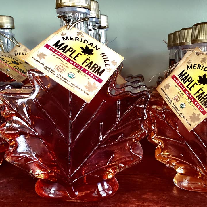 Meridan Hill Maple Farm - Vente Sirops d'érable - Sirop d'Érable Pur Bio NH Bouteille en Verre Feuille d'Érable (50ml)1