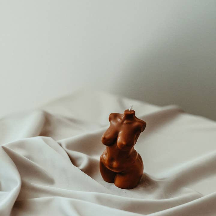 Lolitas Candle Co - Wholesale Novelty Candle - Curvy Goddess Candle5