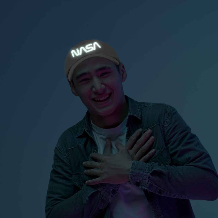 Sort Dalix NASA Worm Hat (Glød i mørket) for engroshandel på Faire2