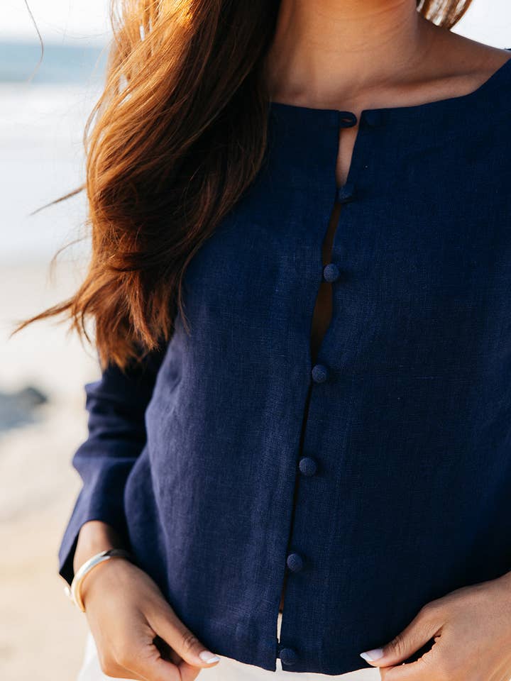 ISLA & SAIGE - Wholesale Cardigan - Women's - Bessette Linen Button Cardigan3