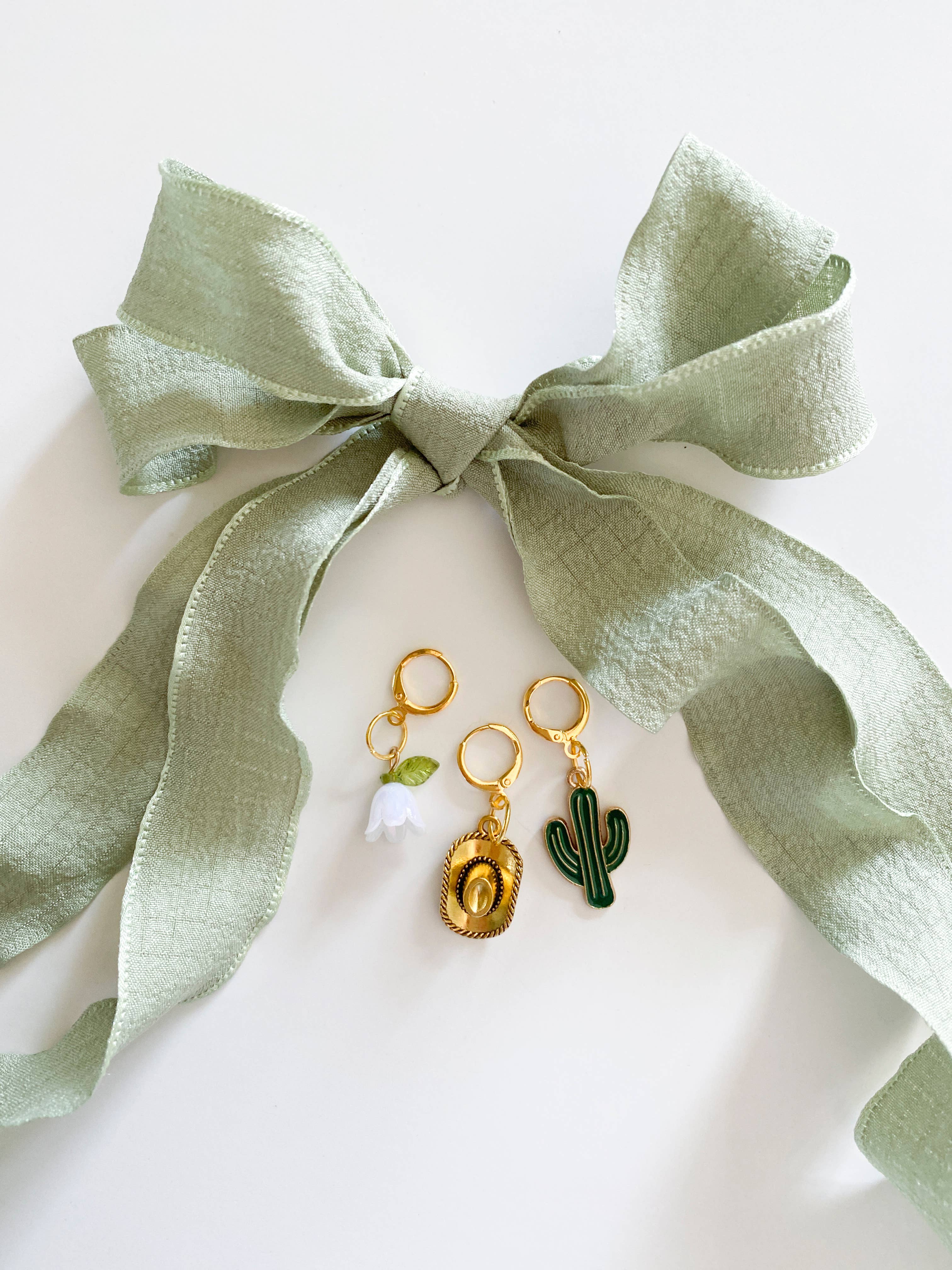 Leo & Lee Studio - Wholesale Shoe Accessories - Shoe Charm and Lace Sets |  Sneaker Charm and Lace Sets42