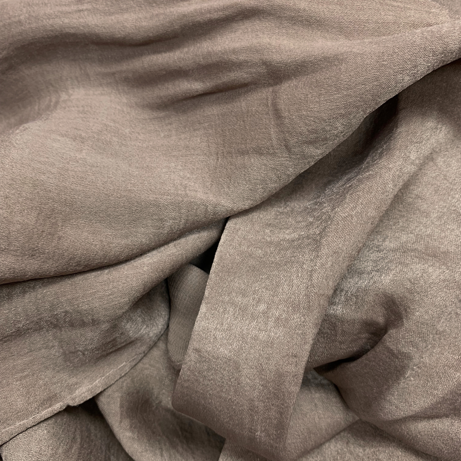 Lili Scarves (US Duty Free) - Wholesale Scarf - Women's - Satin Crinkle Plain Soft Scarf - 20 Colours10