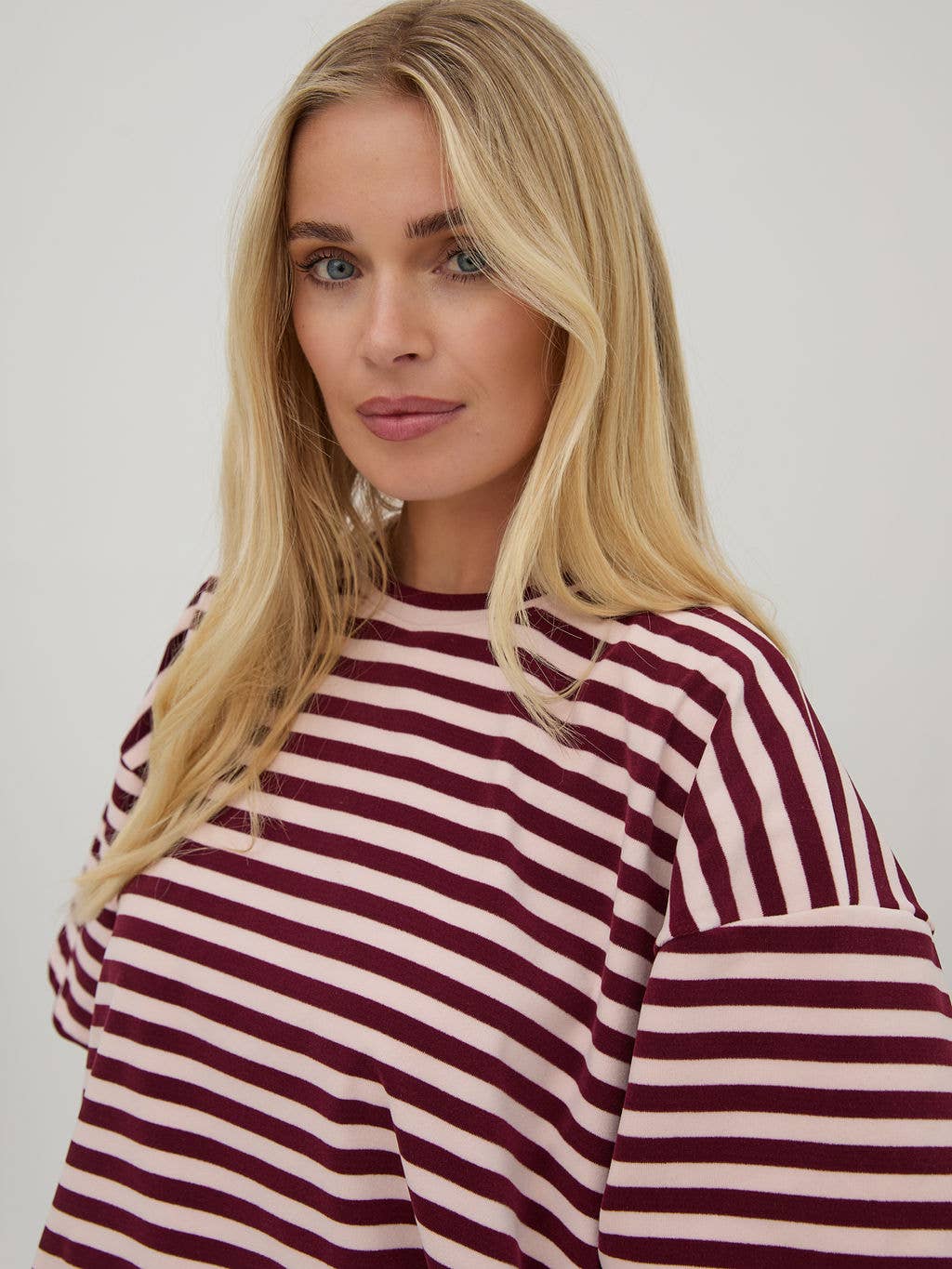 Fika - Vendita all'ingrosso Maglietta - Donna - Maglietta a righe A-Line super morbida premium di Sara1