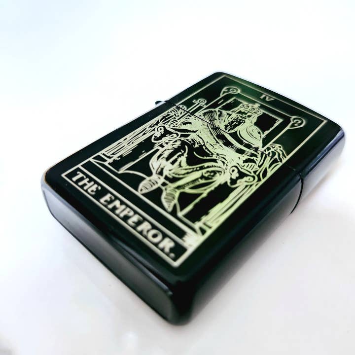 Three Witches Tea Shop - Wholesale Lighter - Emperor Tarot Engraved Flip Top Metal Windproof Lighter2