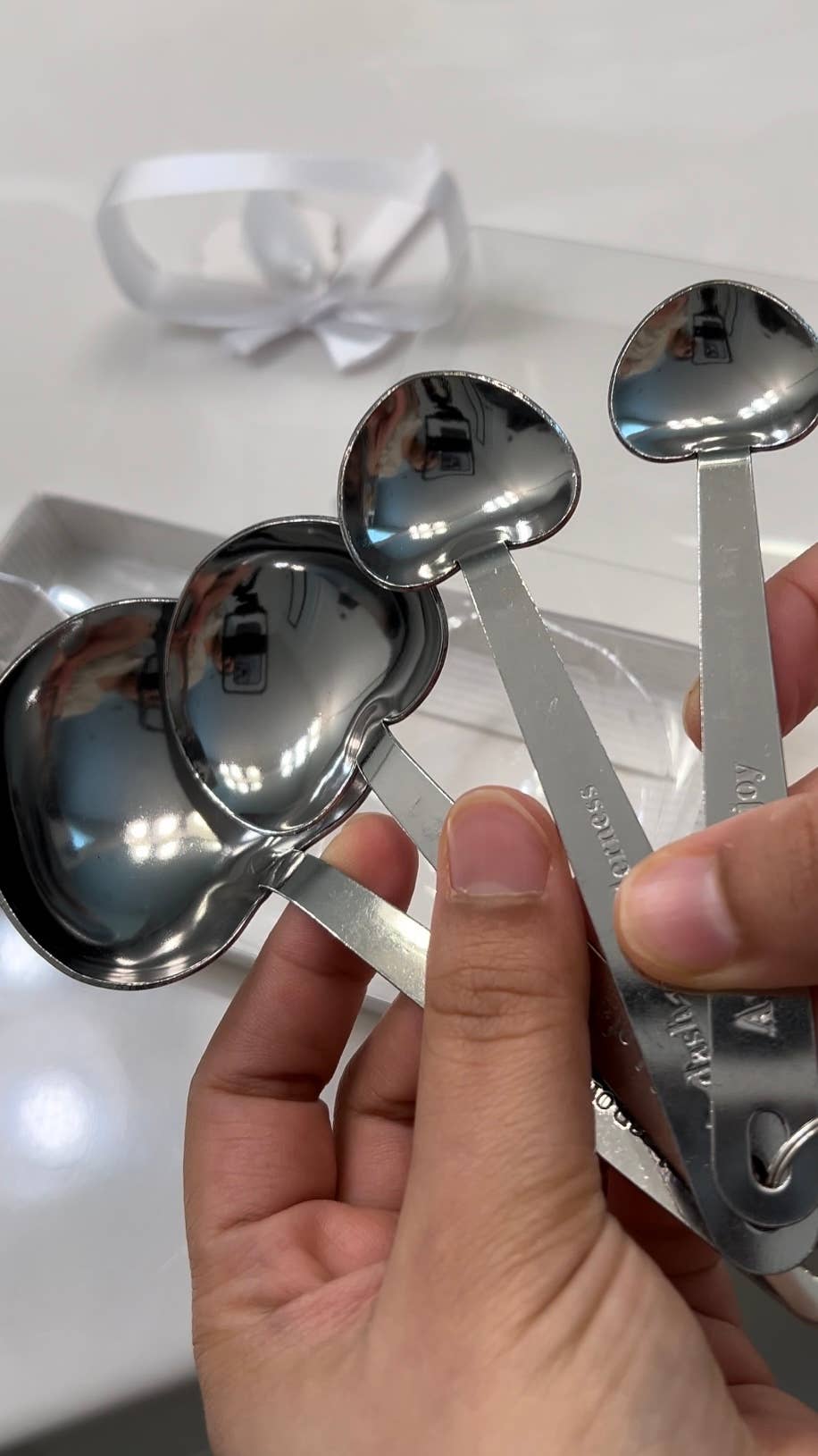 Magnifique Hearts - Wholesale Measuring Spoon - Heart-Shaped Stainless Steel Measuring Spoons - 4-Pc Tea Set2