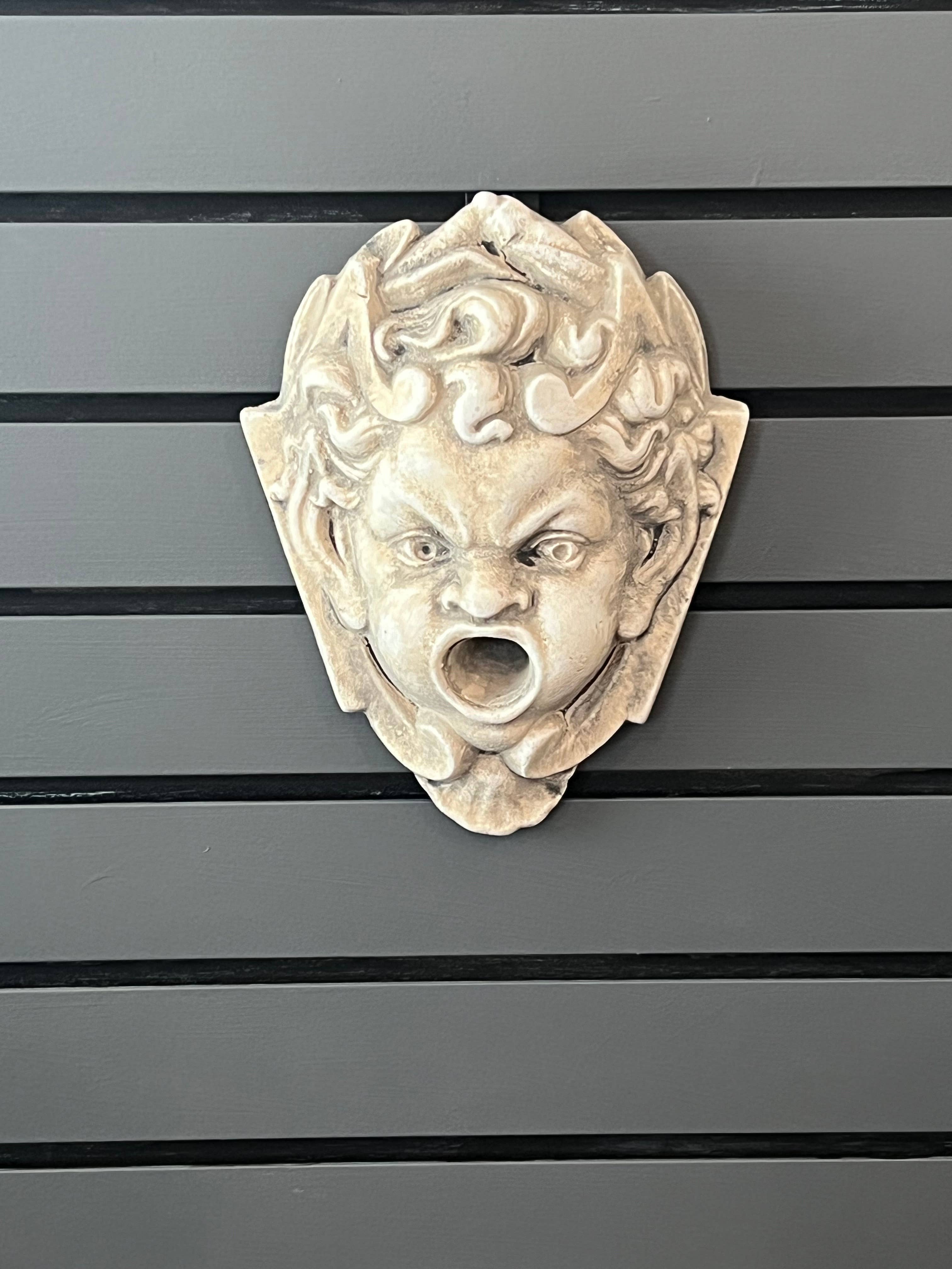 Masterpiece Studio - Wholesale Plaque - Open Mouth Pan Wall Plaque (PL17)1