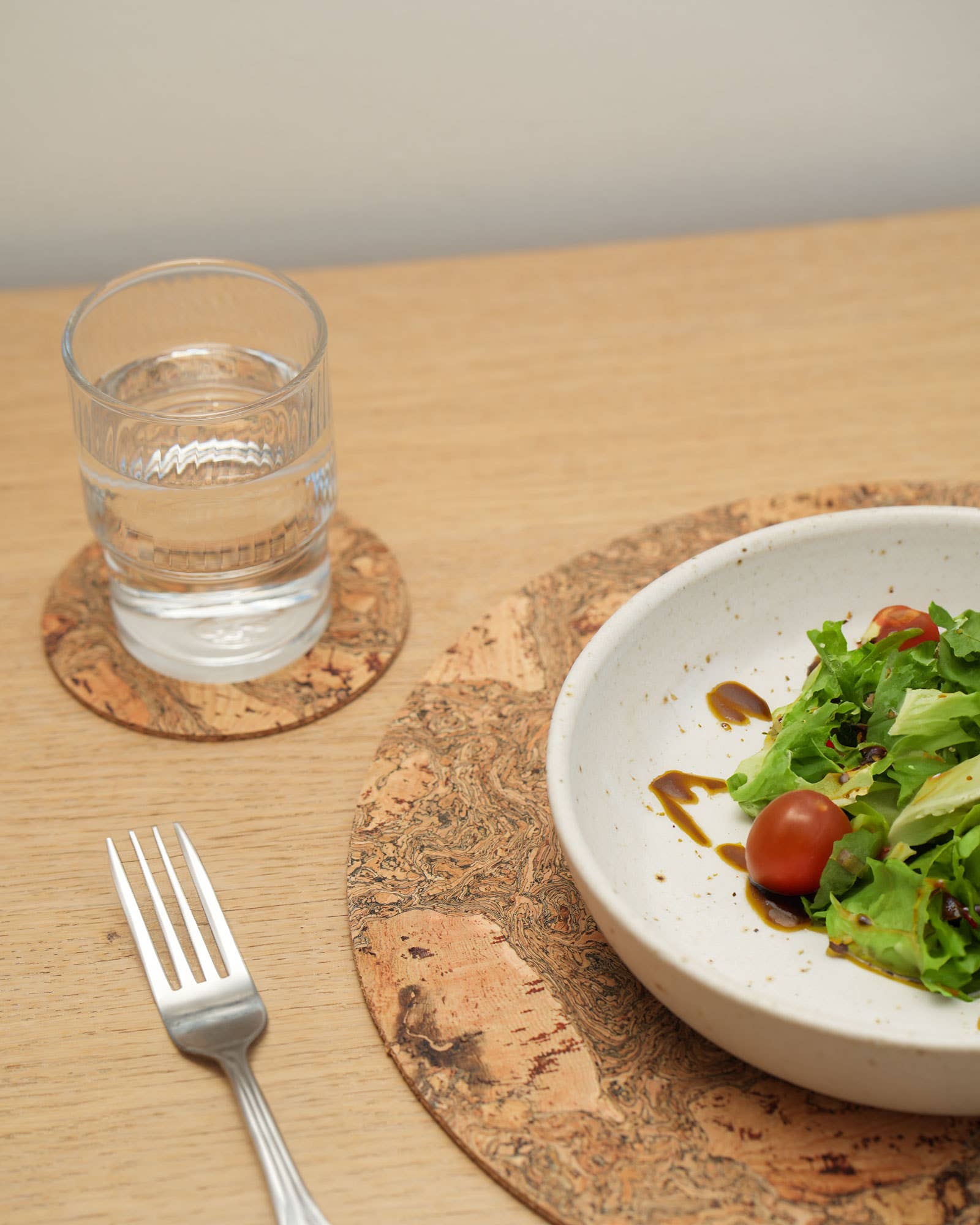 YOD&CO – wholesale Placemat – Round Natural Cork Placemat Set of 4 - Natural1