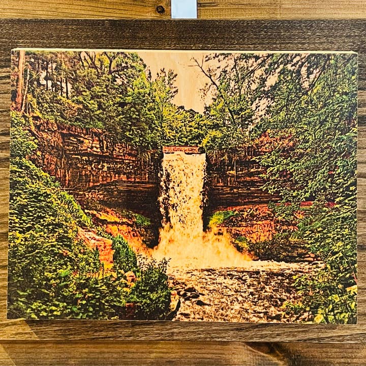 8x10 dobbeltmonteret vægkunst - Minnehaha Falls for engroshandel hos Homespun Goods