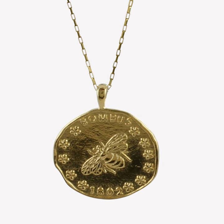 REEVES & REEVES – wholesale Hänge-/berlockhalsband – Bee mynt Halsband Guld