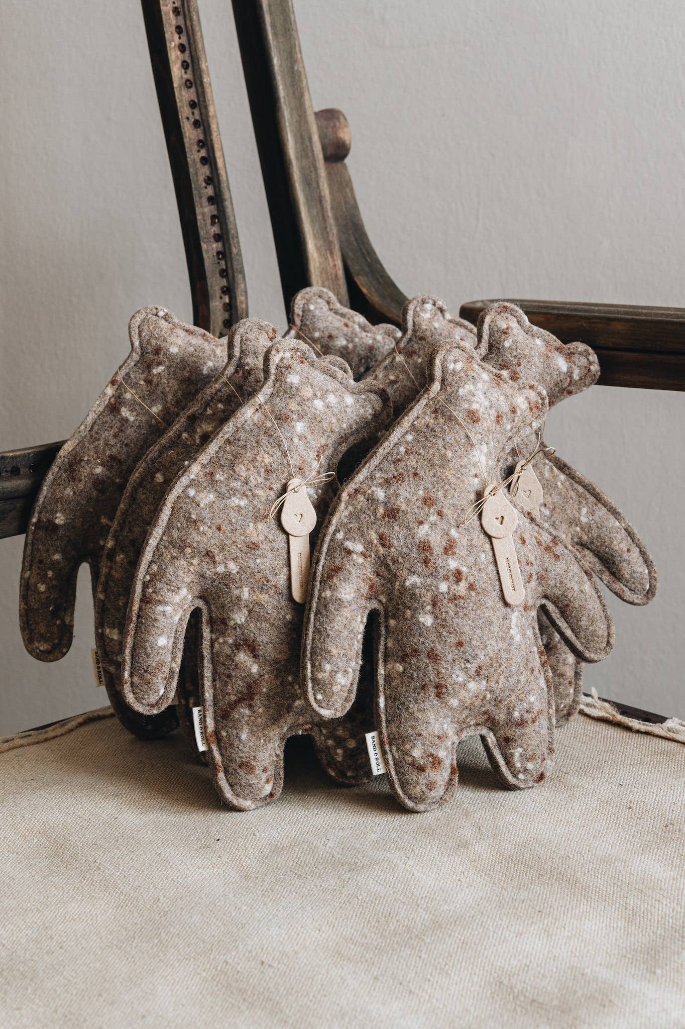 BAND&ROLL – wholesale Leksak - Hund – Enchanted Wool Trio: Miljövänliga hundleksaker14