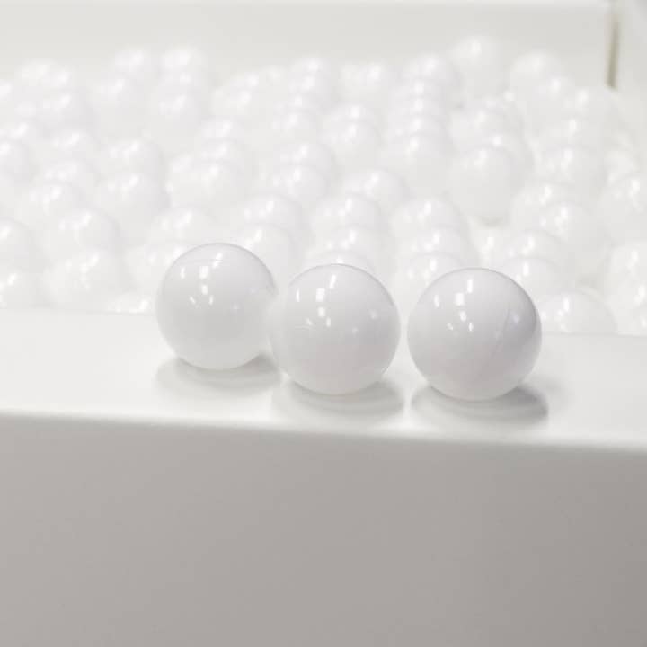 IGLU SOFT PLAY LTD - Wholesale Sports Ball - Kids - White Ball Pit Balls (Large, 500pcs)