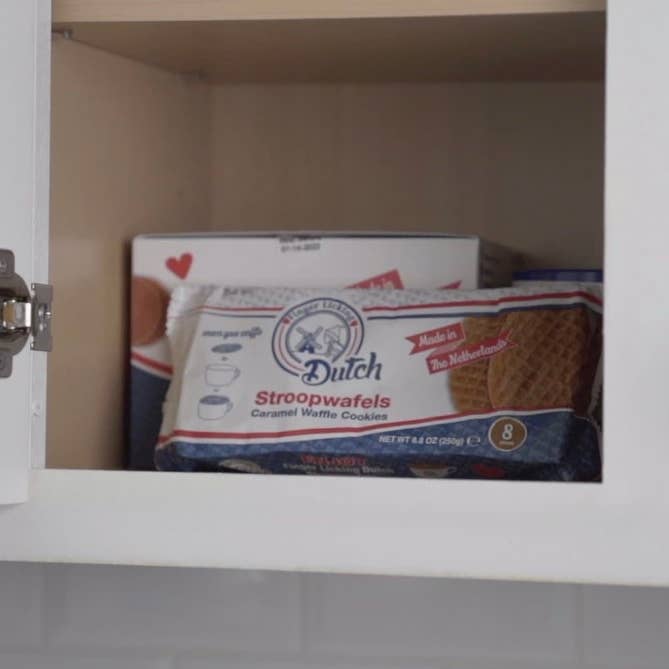 Finger Licking Dutch Stroopwafel Cookies - Wholesale Cookie - Dutch Caramel Stroopwafels Cookies, 8-Count Tray (QTY:12)7