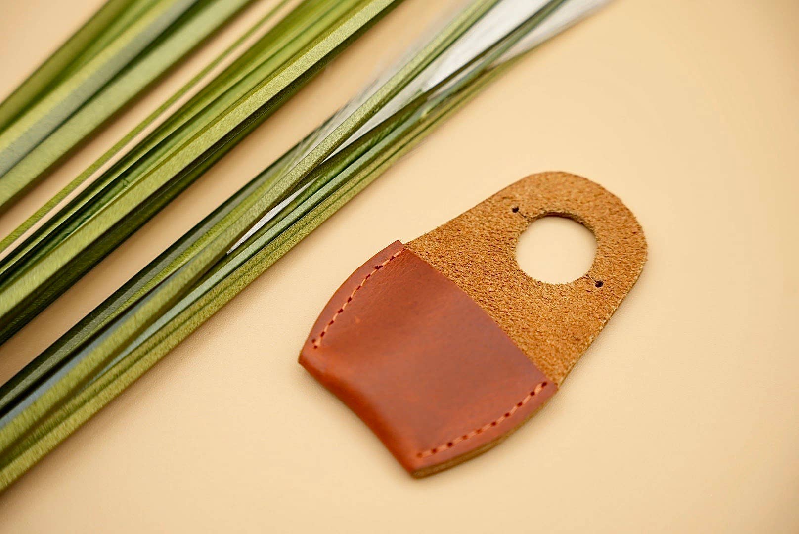 American Leather Goods – wholesale Knivvässare – Läder tumskydd, Finger Protector, Carving verktyg6