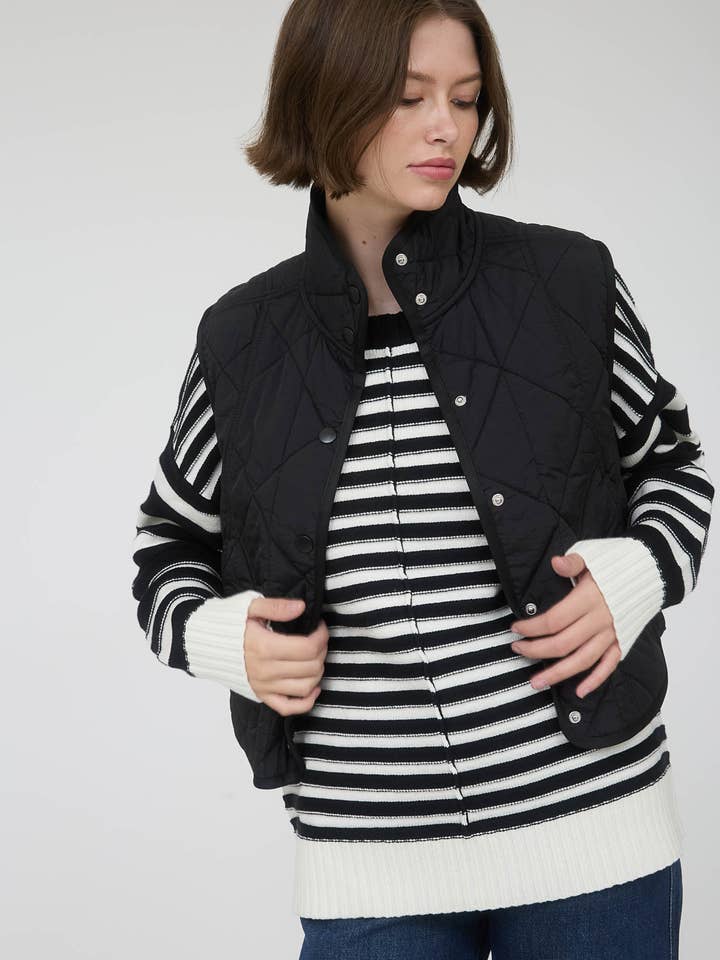 Blu Pepper - Wholesale Outerwear Vest - Women's - SNAP BUTTON QUILTED PUFFER VEST 10