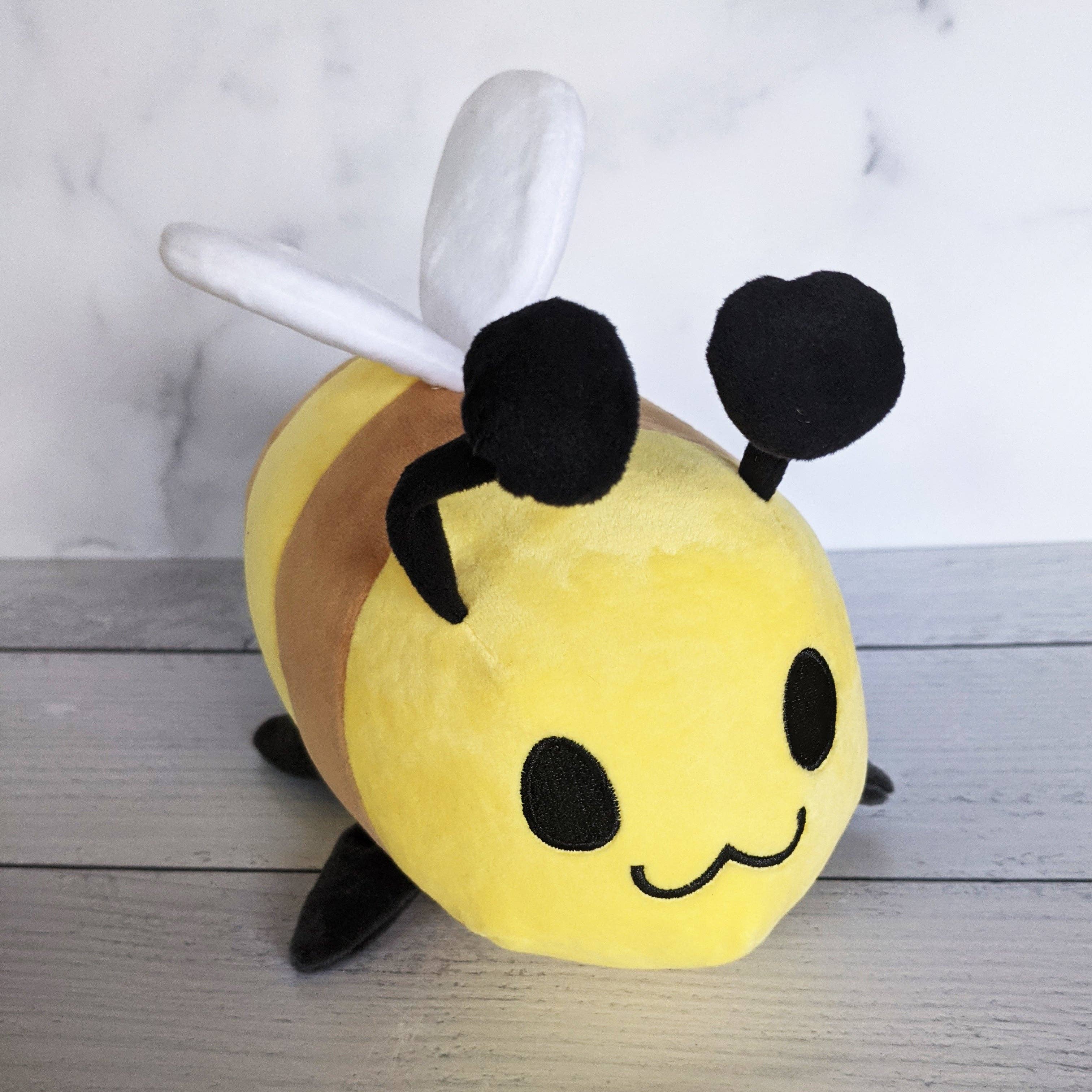 Sugar Cubed Studios - Wholesale Stuffed/Plush Toy - Kids & Baby - BBB the Bumbling Bee - Plushie1
