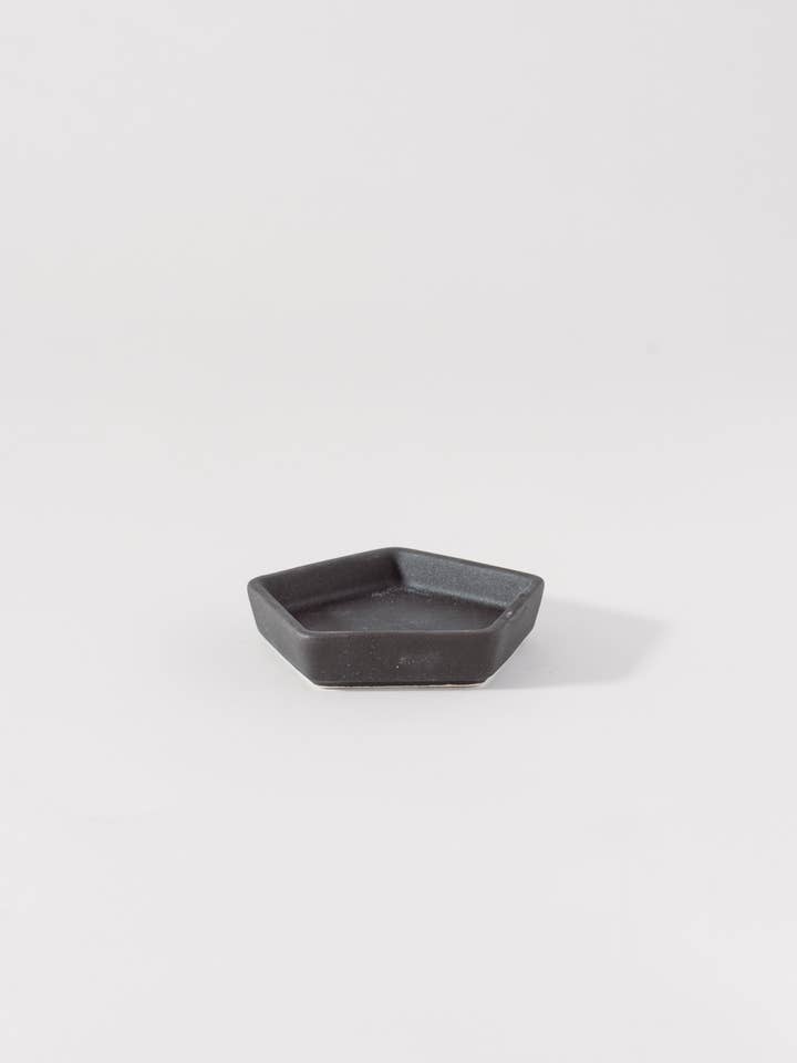 Mino Ware "Obanzai" Mini Plate Black for wholesale by LAKOLE