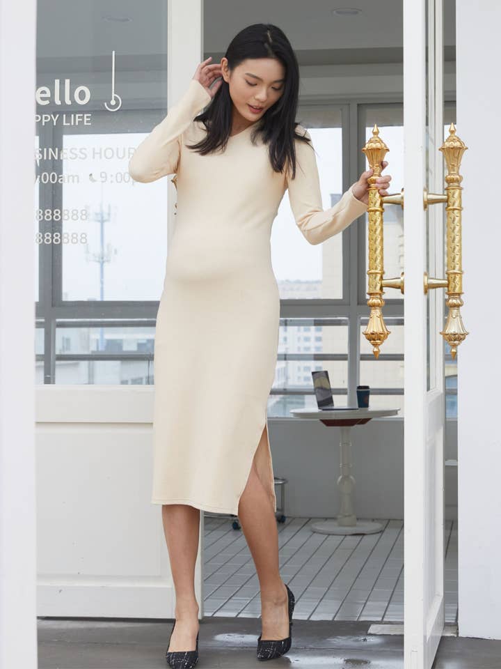Alina Mae Maternity - Wholesale Dress - Maternity - V-Neck Fitted Maternity Maxi Sweater Dress