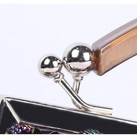 PEACH ACCESSORIES - Wholesale Clutch Bag - Women's - Floral Beaded Evening Clutch Bag A00063