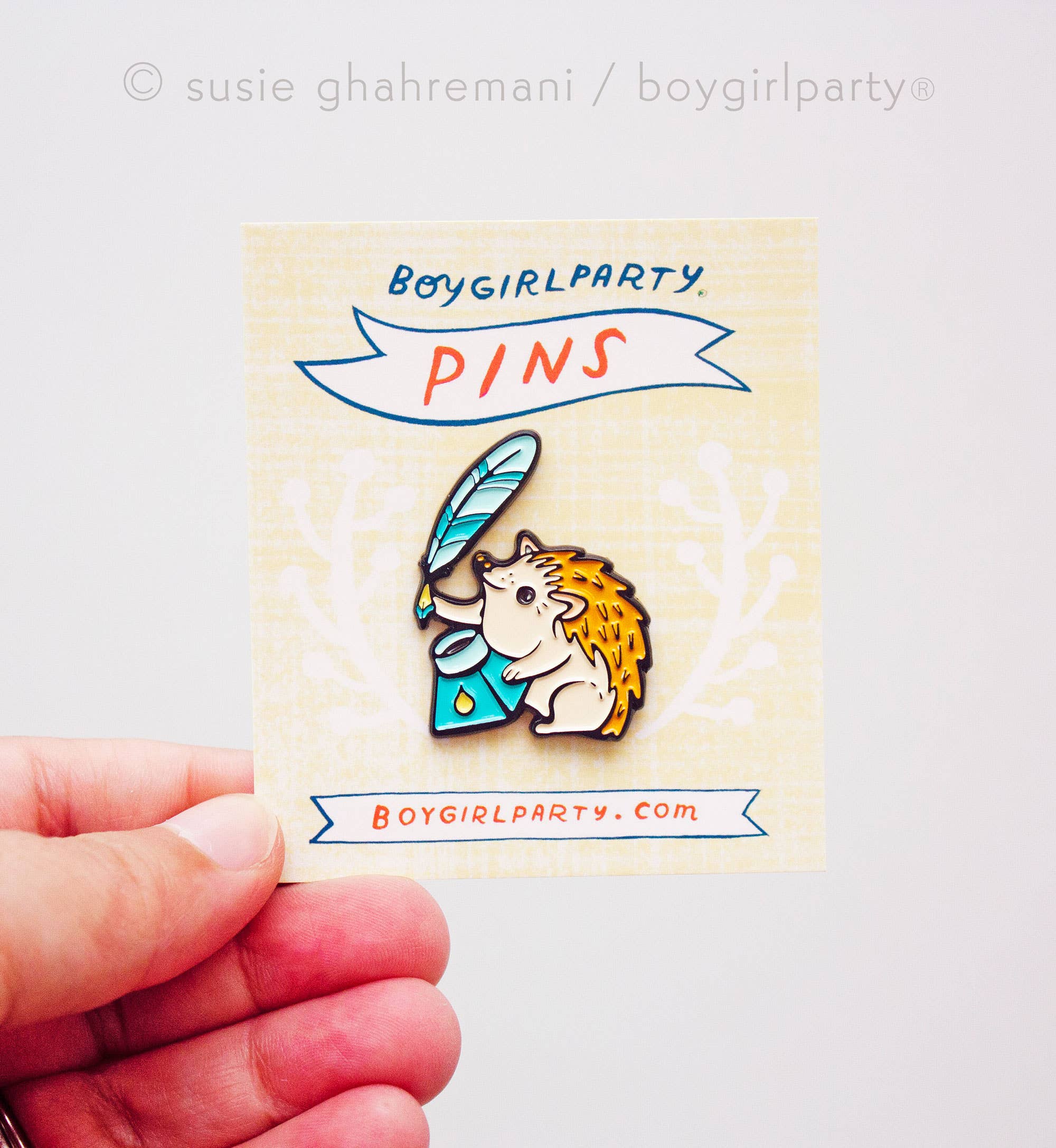 Boygirlparty - Wholesale Lapel Pin/Button - Hedgehog Quill Pen and Ink Enamel Pin — Calligrapher Gift2