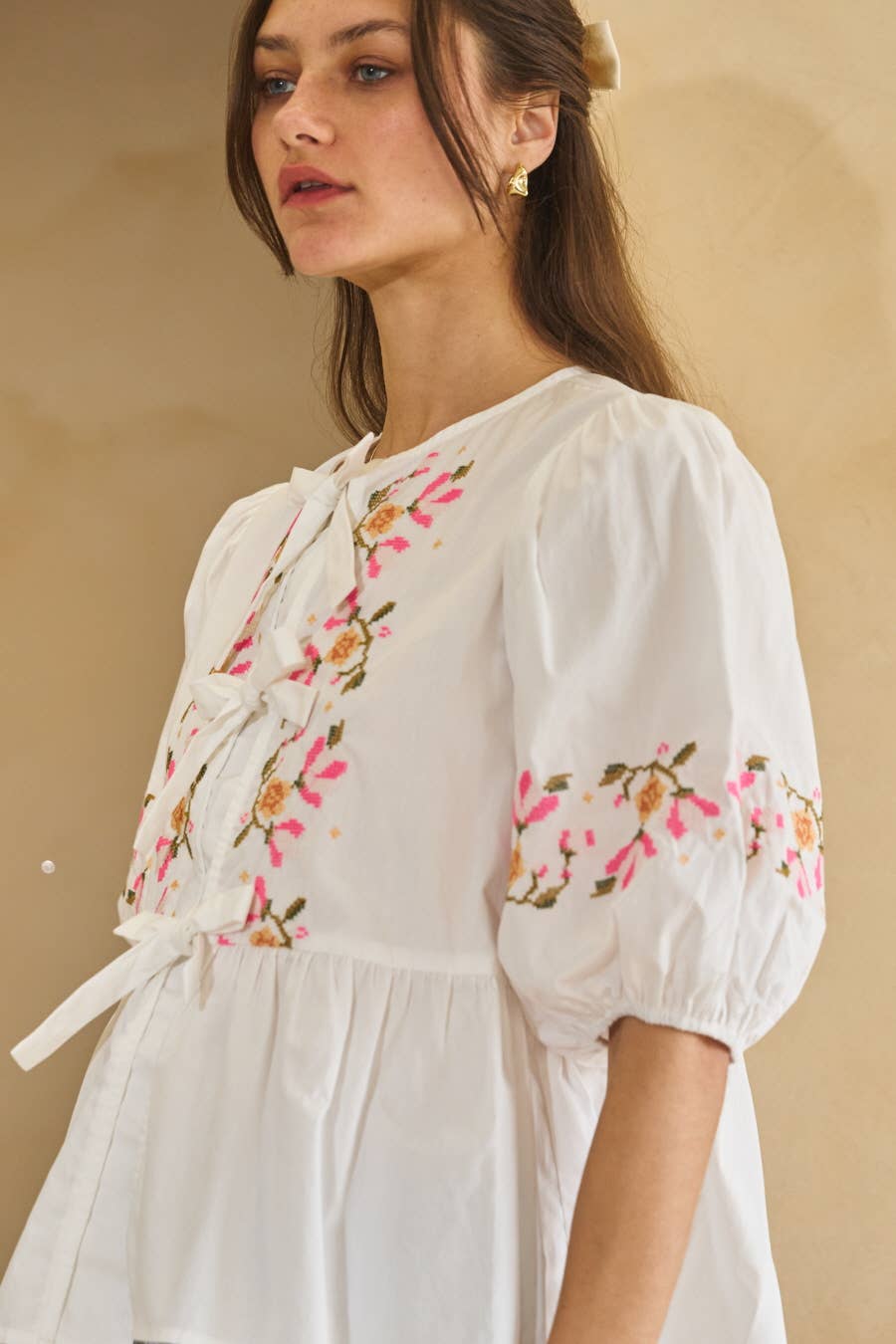 Oddi - Vendita all'ingrosso Camicetta - Donna - Blusa in popeline con fiocco frontale.13