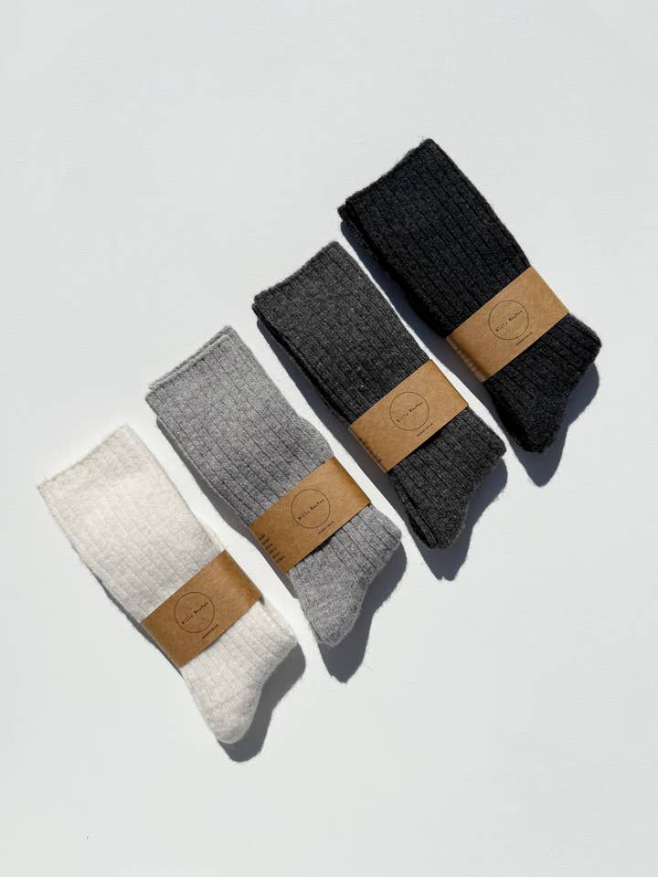 Billy Bamboo - Wholesale Socks - Women's - ICELAND WOOL HIGH SOCKS13