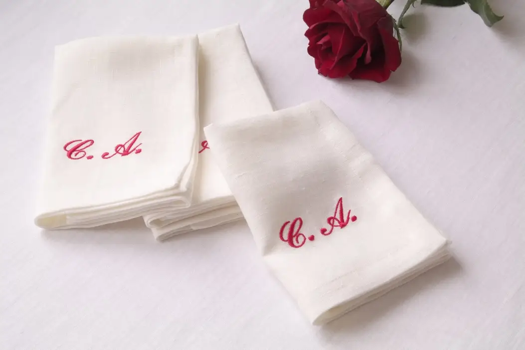 Liem Home – wholesale Dinner & cloth napkin – Personalized napkins with Name Embroidery2