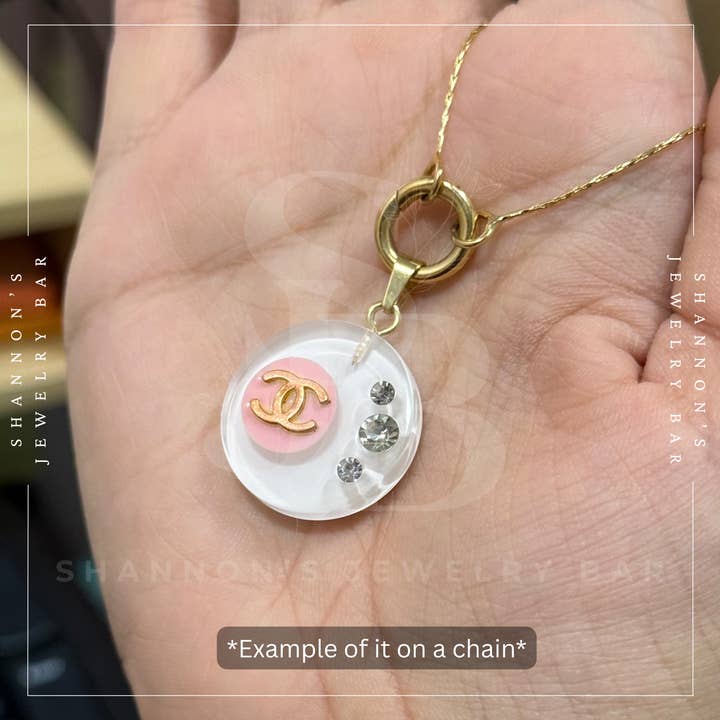 Shannon's Jewelry Bar – wholesale Individual charm/pendant – CHANEL Charm Zipper Pull Gold CC White and Pink Round 22mm 6