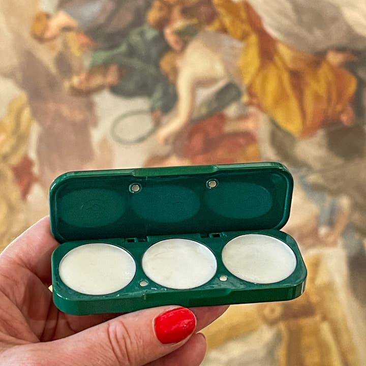 ēma fragrance - Vente Miroirs de poche - Ibiza Jade - Boîtier Rechargeable pour Parfum Personnalisé8