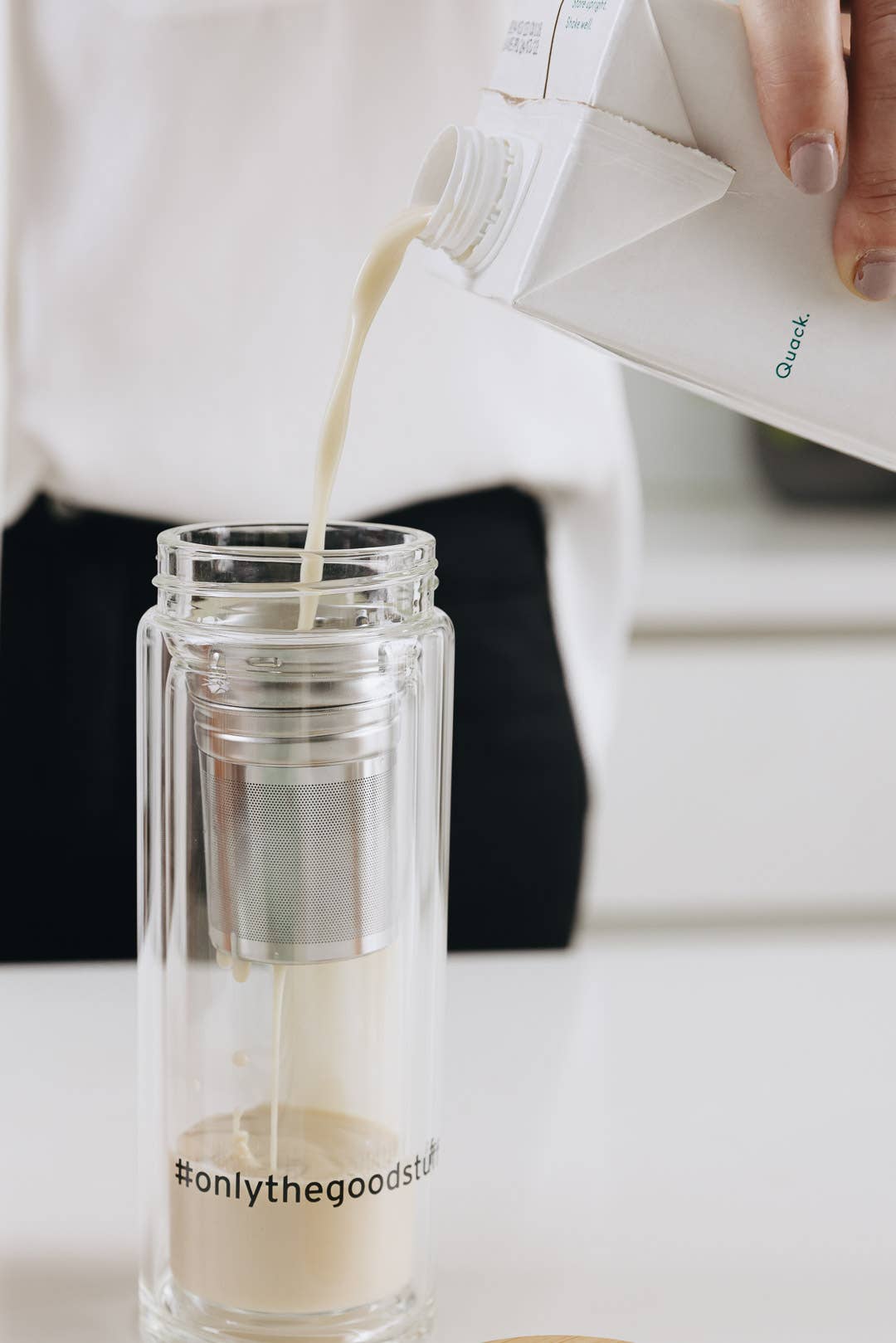 Prana Chai - Wholesale Tea Strainer/Infuser - Prana Chai Double-Wall Insulated Glass Cold Brew Infuser6