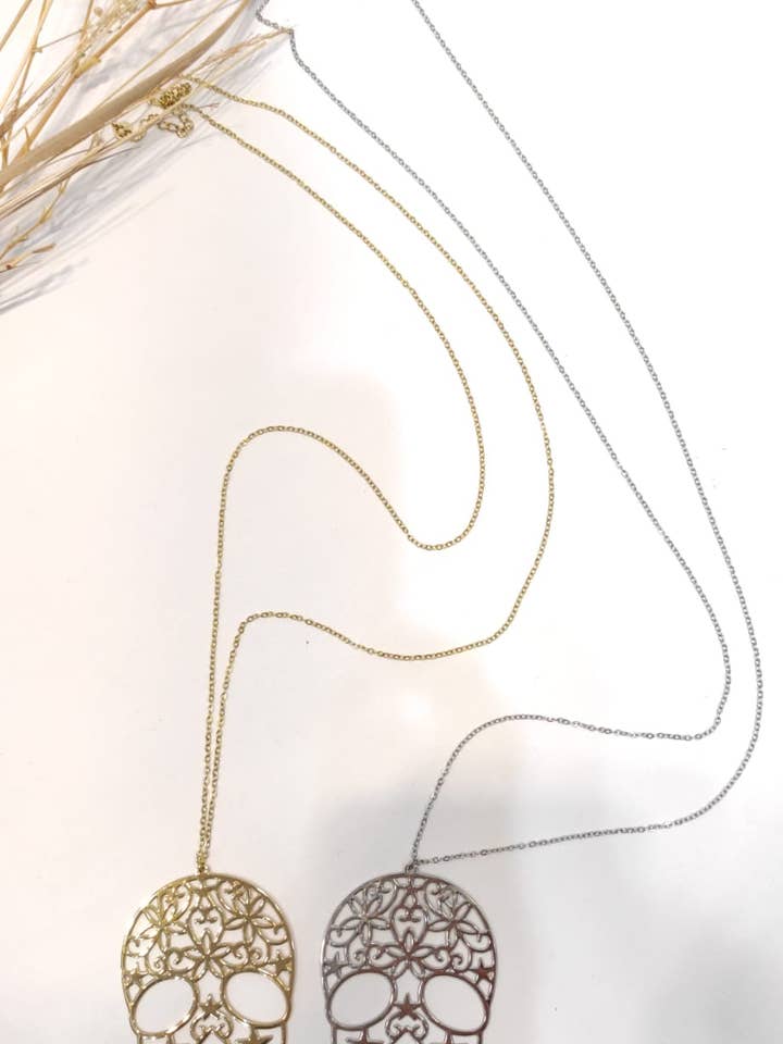 Collana lunga 90 cm teschio per la vendita all'ingrosso da parte di LOLO & YAYA