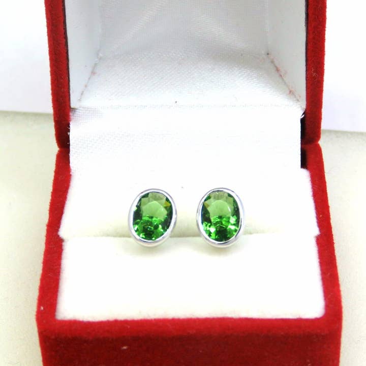 Twan Kee Jewelry - Wholesale Stud/Post Earrings - E10608BP Green Helenite Oval Bezel Set Stud Earrings0
