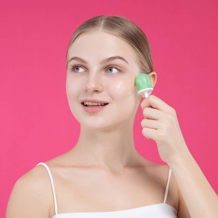 Love & Pebble - Wholesale Facial Serum/Concentrate - BEAUTY POPS™ Soothing Barrier Frozen Serum Kit9