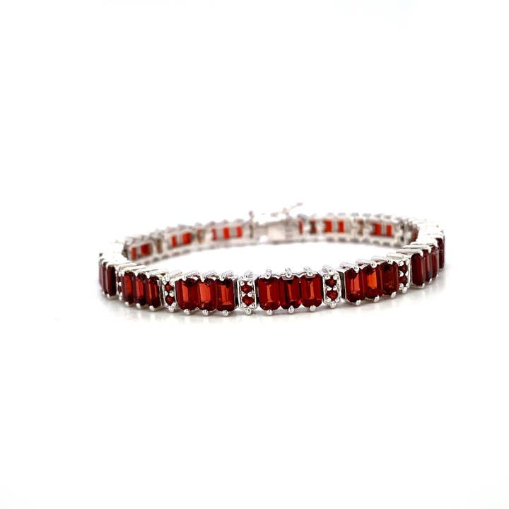 Bracelet grenat en argent sterling .925 - KSD 46630 pour la vente par Kotawala Jewels